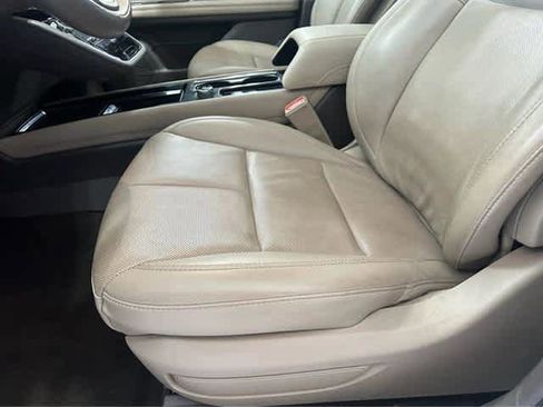 Used 2022 Lincoln Corsair Reserve w/ Equipment Group 201A image 16