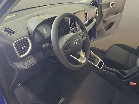 New 2026 Hyundai Venue SE image 11