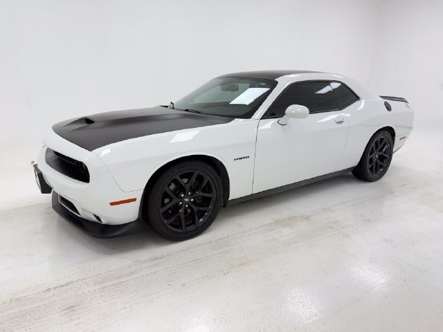 Used 2020 Dodge Challenger R/T w/ Blacktop Package RWD image 5