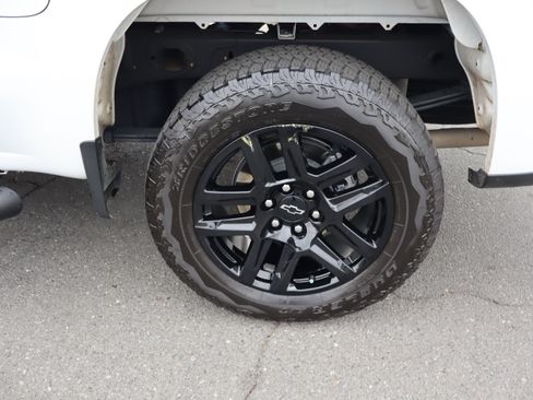 Certified 2025 Chevrolet Silverado 1500 LT Trail Boss w/ Convenience Package II image 40