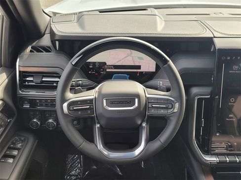 New 2026 GMC Yukon XL Denali w/ Denali Reserve Package image 12