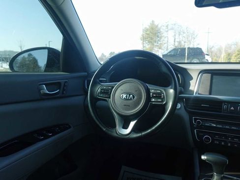 Used 2017 Kia Optima EX w/ Technology Package image 25
