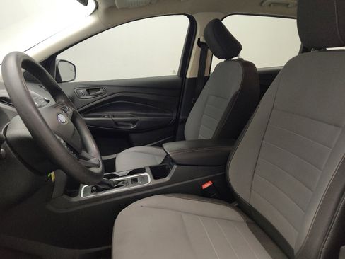 Used 2019 Ford Escape S image 17