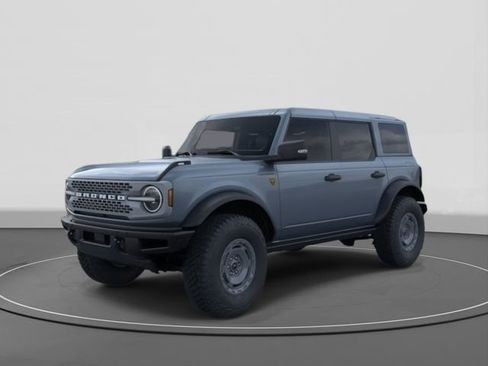 New 2025 Ford Bronco Badlands image 1