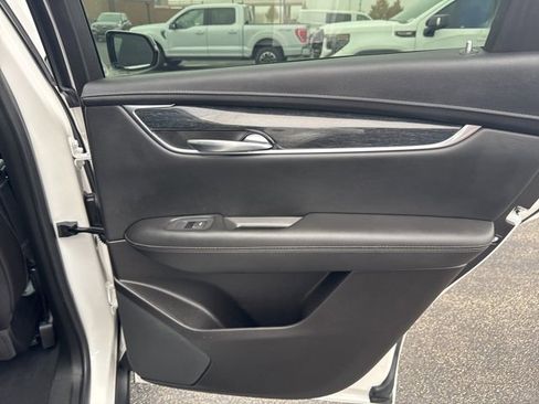 Used 2022 Cadillac XT5 Premium Luxury image 36