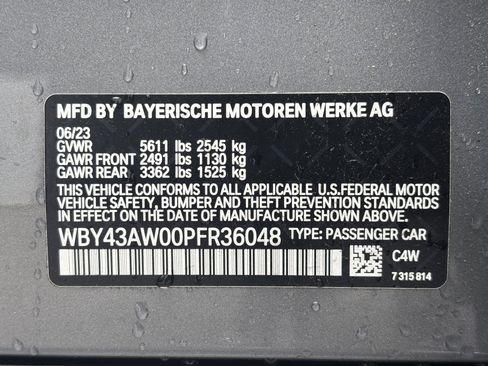 Used 2023 BMW i4 eDrive35 RWD image 11