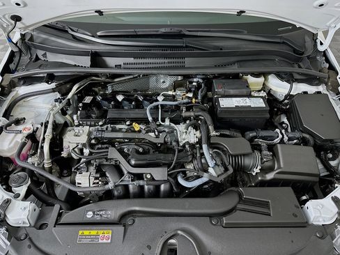 Used 2025 Toyota Corolla LE image 31