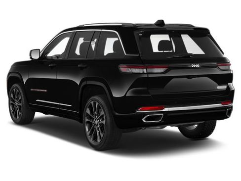 Used 2023 Jeep Grand Cherokee Overland w/ Luxury Tech Group IV AWD/4WD image 2