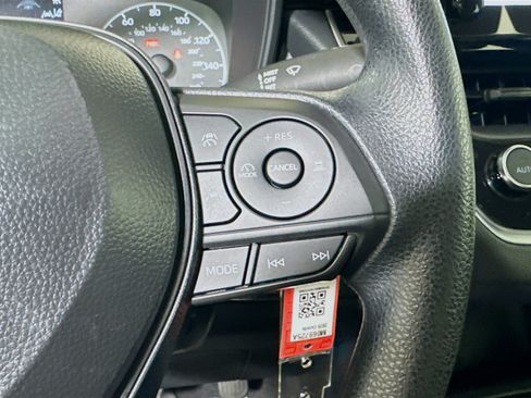 Certified 2025 Toyota Corolla LE FWD image 17
