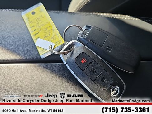 Used 2023 Nissan Rogue S image 26