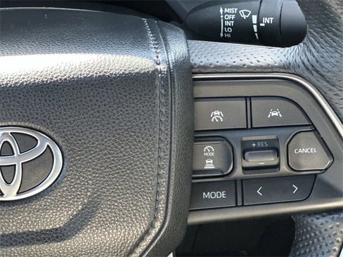 Used 2024 Toyota Tacoma TRD Off-Road image 13