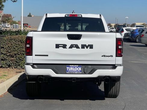 New 2026 RAM 1500 Big Horn AWD/4WD image 9