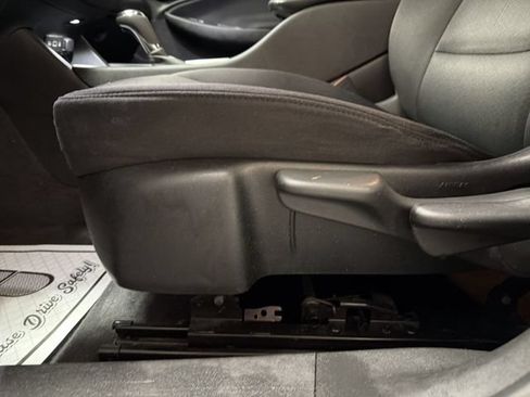 Certified 2019 Chevrolet Malibu LS FWD image 12