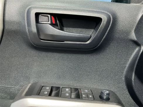 Used 2020 Toyota Tacoma SR5 image 14
