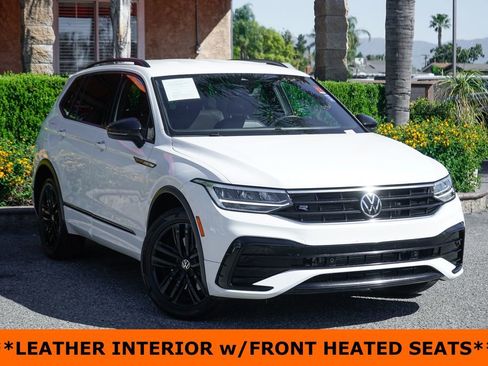 Used 2022 Volkswagen Tiguan SE R-Line image 2