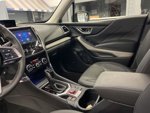 Certified 2024 Subaru Forester Limited image 29