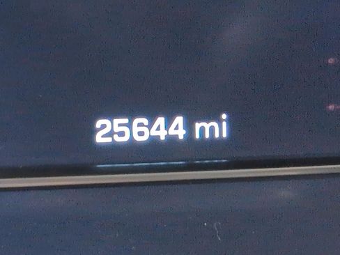 Used 2024 Chevrolet Silverado 1500 LT AWD/4WD image 2