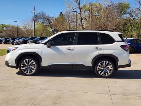 Used 2025 Subaru Forester Touring w/ Popular Package - Touring image 4