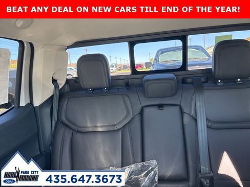 New 2025 Ford Maverick Lariat w/ Black Appearance Package image 10