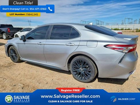 Used 2019 Toyota Camry SE image 3
