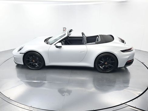 Certified 2025 Porsche 911 Carrera RWD image 44