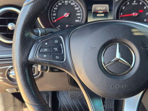 Used 2018 Mercedes-Benz C 300 4MATIC Sedan image 23