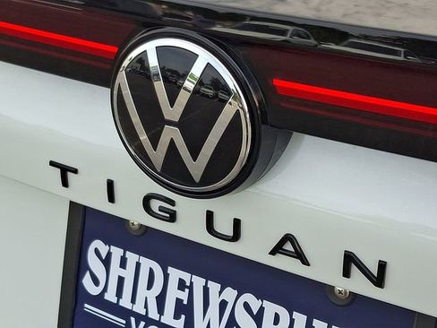 New 2026 Volkswagen Tiguan SE R-Line AWD/4WD image 12