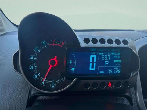 Used 2016 Chevrolet Sonic LT image 19