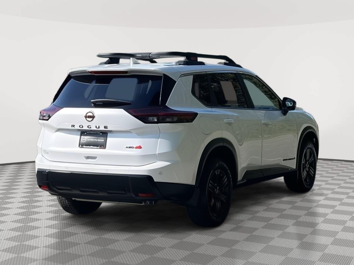 Used 2025 Nissan Rogue SV w/ Rock Creek Premium Package AWD/4WD image 4