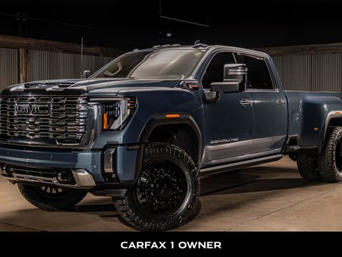 Used 2025 GMC Sierra 3500 Denali w/ Denali Reserve Package AWD/4WD image 5