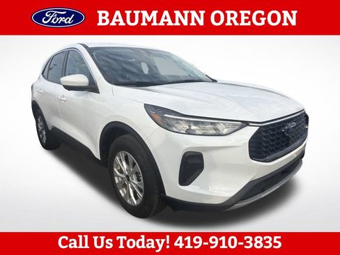Used 2023 Ford Escape Active w/ Tech Pack #2 AWD/4WD image 1