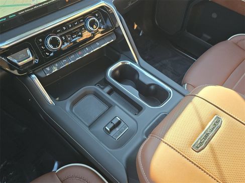 New 2026 GMC Sierra 2500 Denali Ultimate image 22
