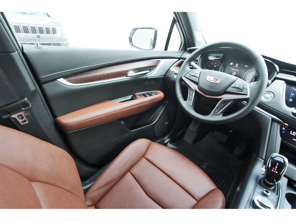 New 2026 Cadillac XT5 Premium Luxury w/ Driver Assist Package FWD image 8