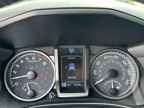 Used 2023 Toyota Tacoma TRD Off-Road AWD/4WD image 6