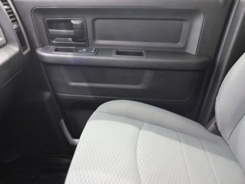 Used 2018 RAM 2500 Tradesman w/ Chrome Appearance Group AWD/4WD image 13