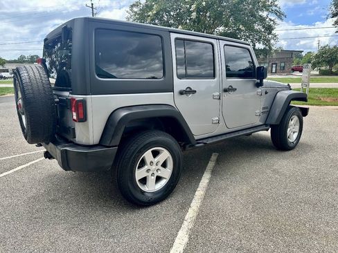 Used 2017 Jeep Wrangler Unlimited Sport w/ Quick Order Package 24S AWD/4WD image 6