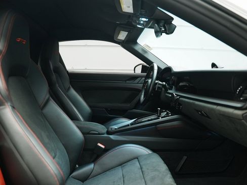 Used 2022 Porsche 911 Targa 4 GTS image 36