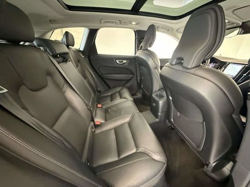 Used 2023 Volvo XC60 T8 Ultimate w/ Climate Package AWD/4WD image 16