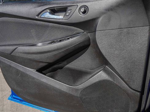 Used 2017 Chevrolet Cruze LT w/ Convenience Package image 21