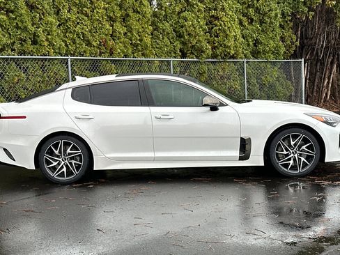 Certified 2022 Kia Stinger GT-Line w/ Sun & Sound Package image 3