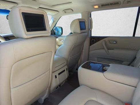 Used 2016 INFINITI QX80 2WD w/ Driver's Assistance Package image 17