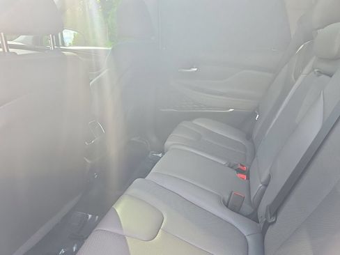 Used 2019 Hyundai Santa Fe AWD image 10