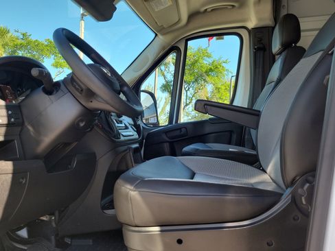 Used 2026 RAM ProMaster 2500 w/ Convenience Group FWD image 13