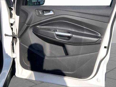 Used 2019 Ford Escape Titanium FWD image 23