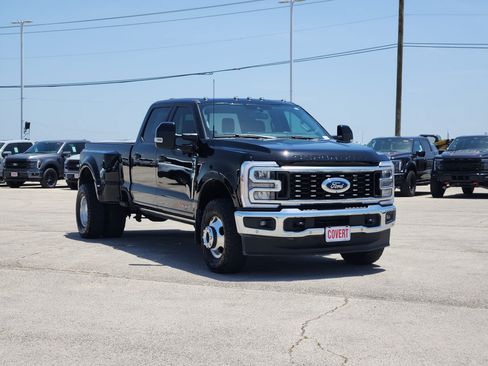 Used 2024 Ford F350 Lariat w/ Lariat Ultimate Package AWD/4WD image 3