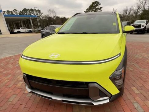 Used 2024 Hyundai Kona Limited image 4