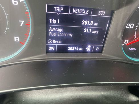 Used 2024 Chevrolet Malibu LT FWD image 18