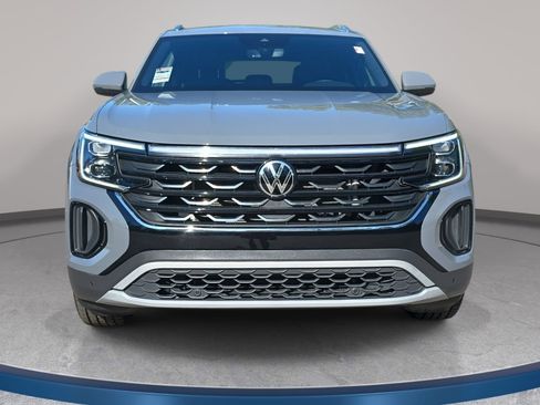 Used 2024 Volkswagen Atlas Cross Sport SE AWD/4WD image 3