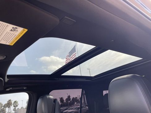 Used 2023 Lincoln Navigator L Reserve image 16