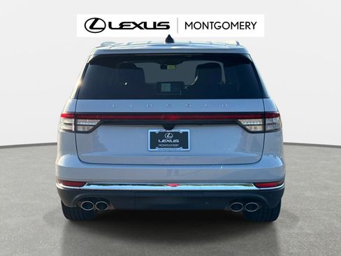 Used 2025 Lincoln Aviator Reserve w/ Luxury Package RWD image 4